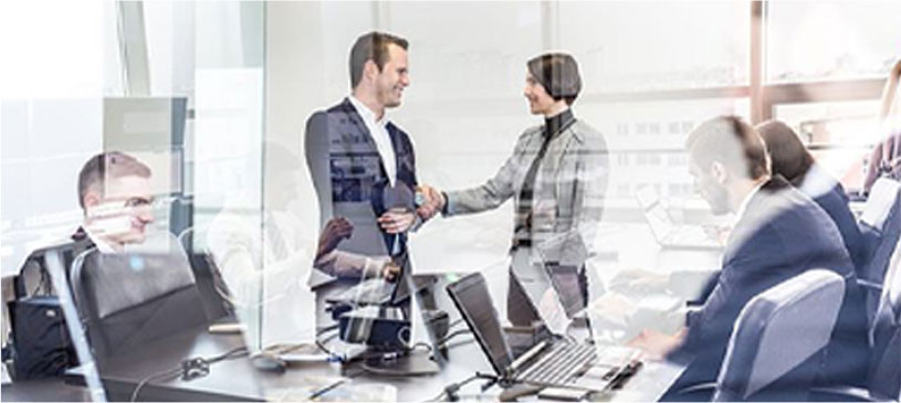 领导扒开我奶罩吸我奶头视频