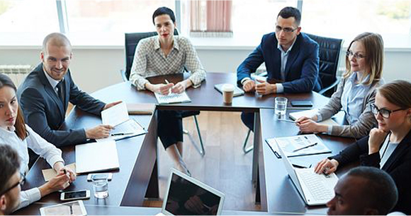 领导扒开我奶罩吸我奶头视频