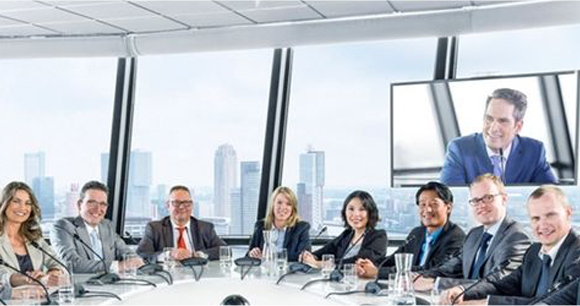 领导扒开我奶罩吸我奶头视频