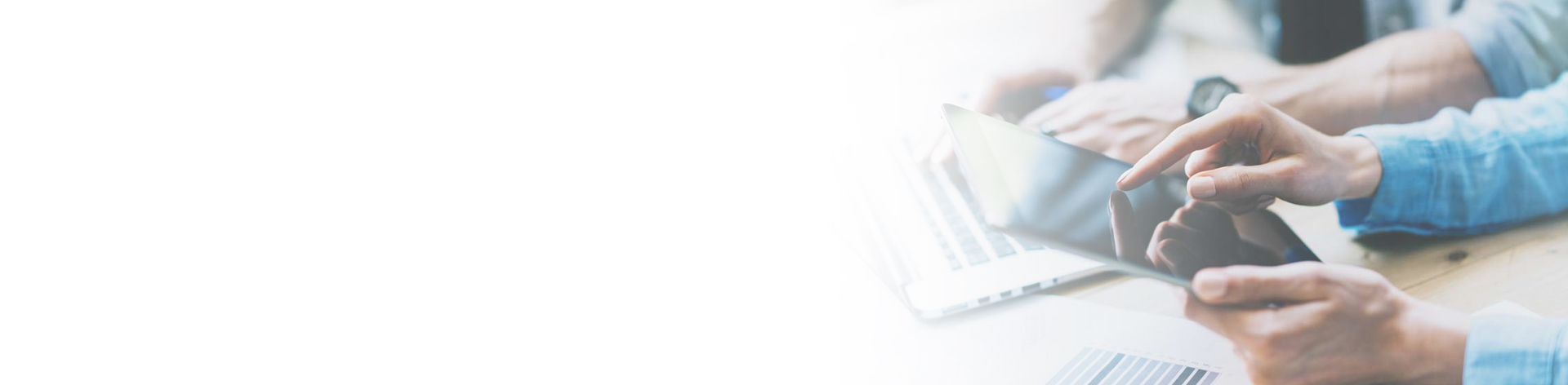 领导扒开我奶罩吸我奶头视频