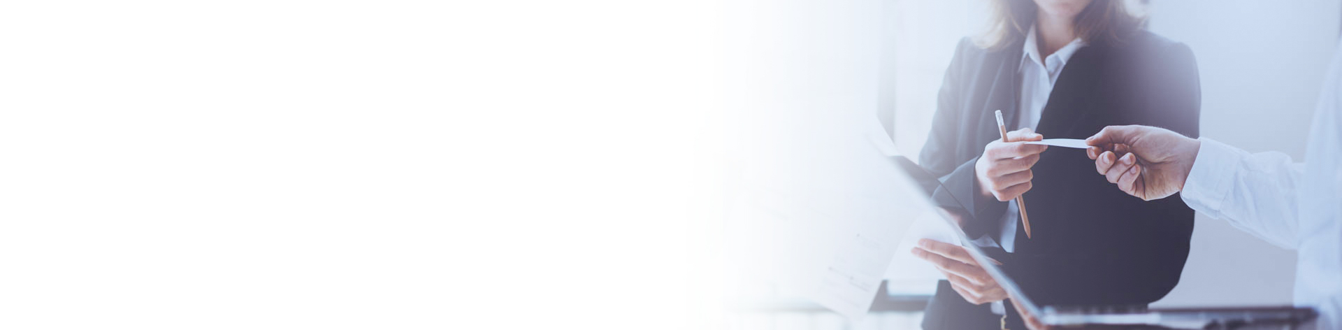 领导扒开我奶罩吸我奶头视频