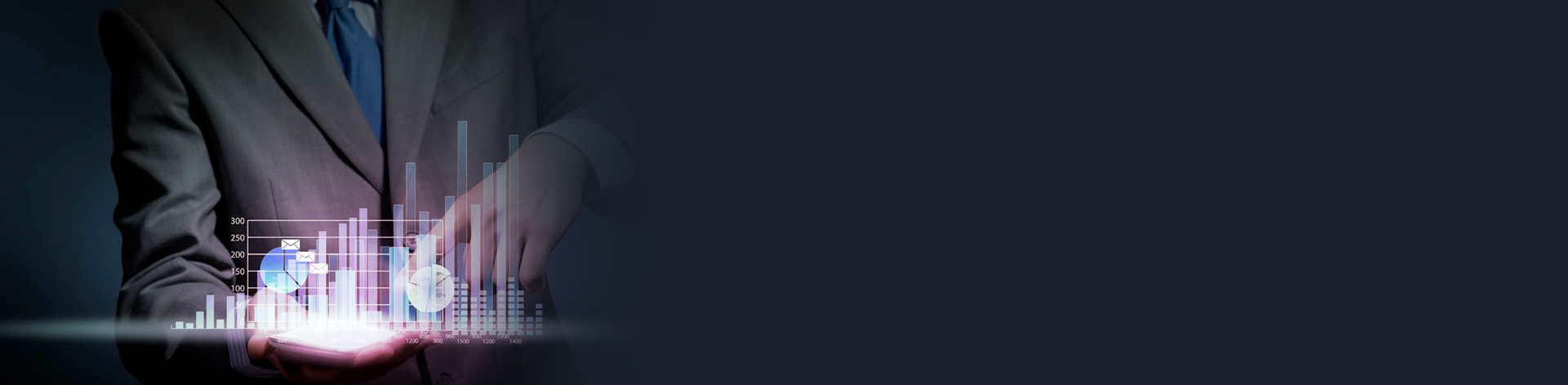 领导扒开我奶罩吸我奶头视频