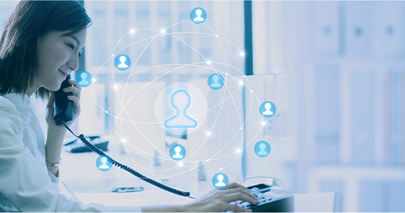 领导扒开我奶罩吸我奶头视频